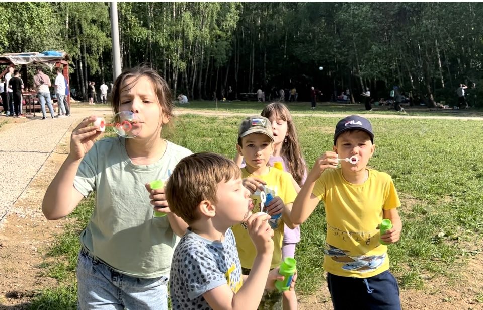 Центр содействия развитию детей и молодежи город Москва. День защиты детей 2023. Праздник мыльных пузырей.